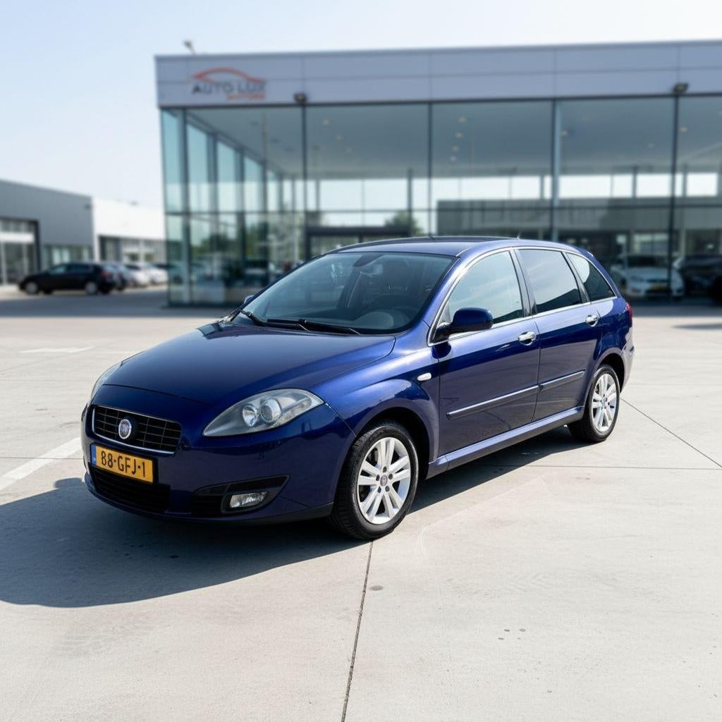 Fiat Croma 2.2 16V AUT 2008 Blauw, Auto's, Fiat, 4 cilinders, 700 kg, 1500 kg, 2198 cc