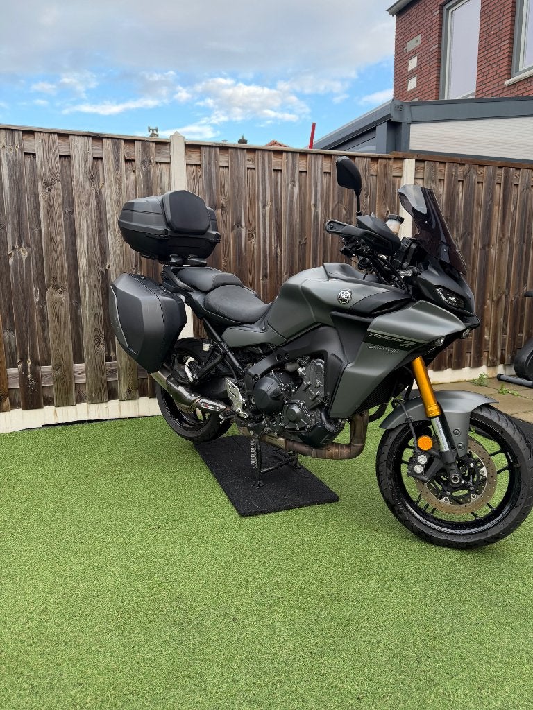 Yamaha Tracer 9 GT Akra Garmin ondrh koffers, Traction Control, 890 cc, Motorrijbewijs A, Gebruikt