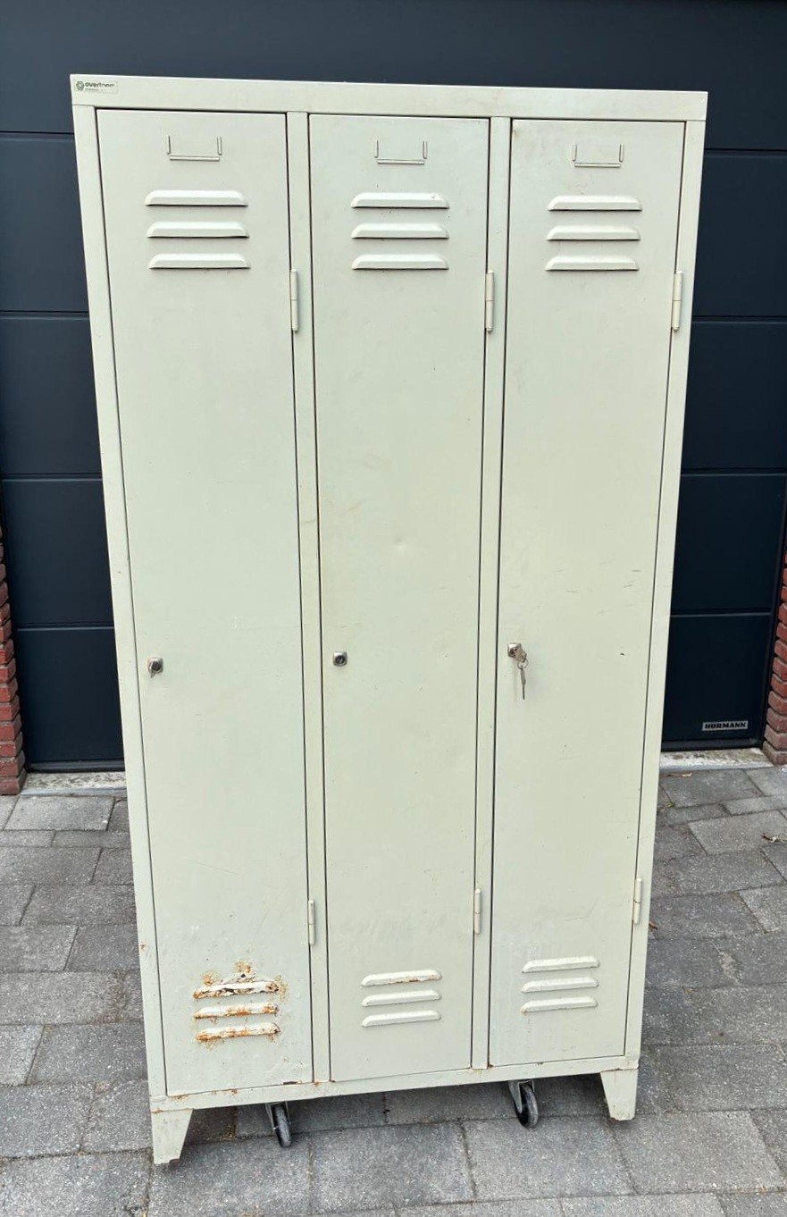 Vintage metalen locker met 3 deuren, Ophalen, Gebruikt, Industrieel