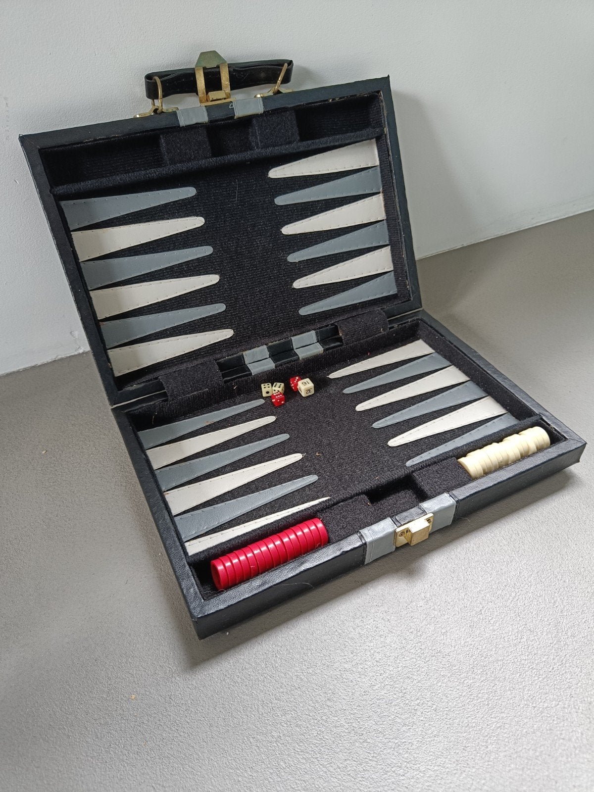 Backgammon Deluxe in luxe koffer - Compleet spel, Een of twee spelers, Ophalen of Verzenden, Gebruikt, Onbekend