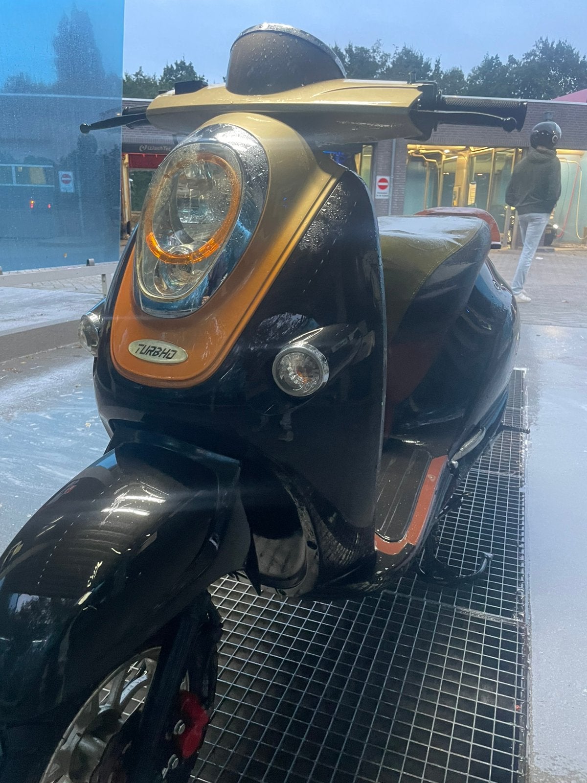 Turbho rm scooter, Ophalen, Zo goed als nieuw, Benzine