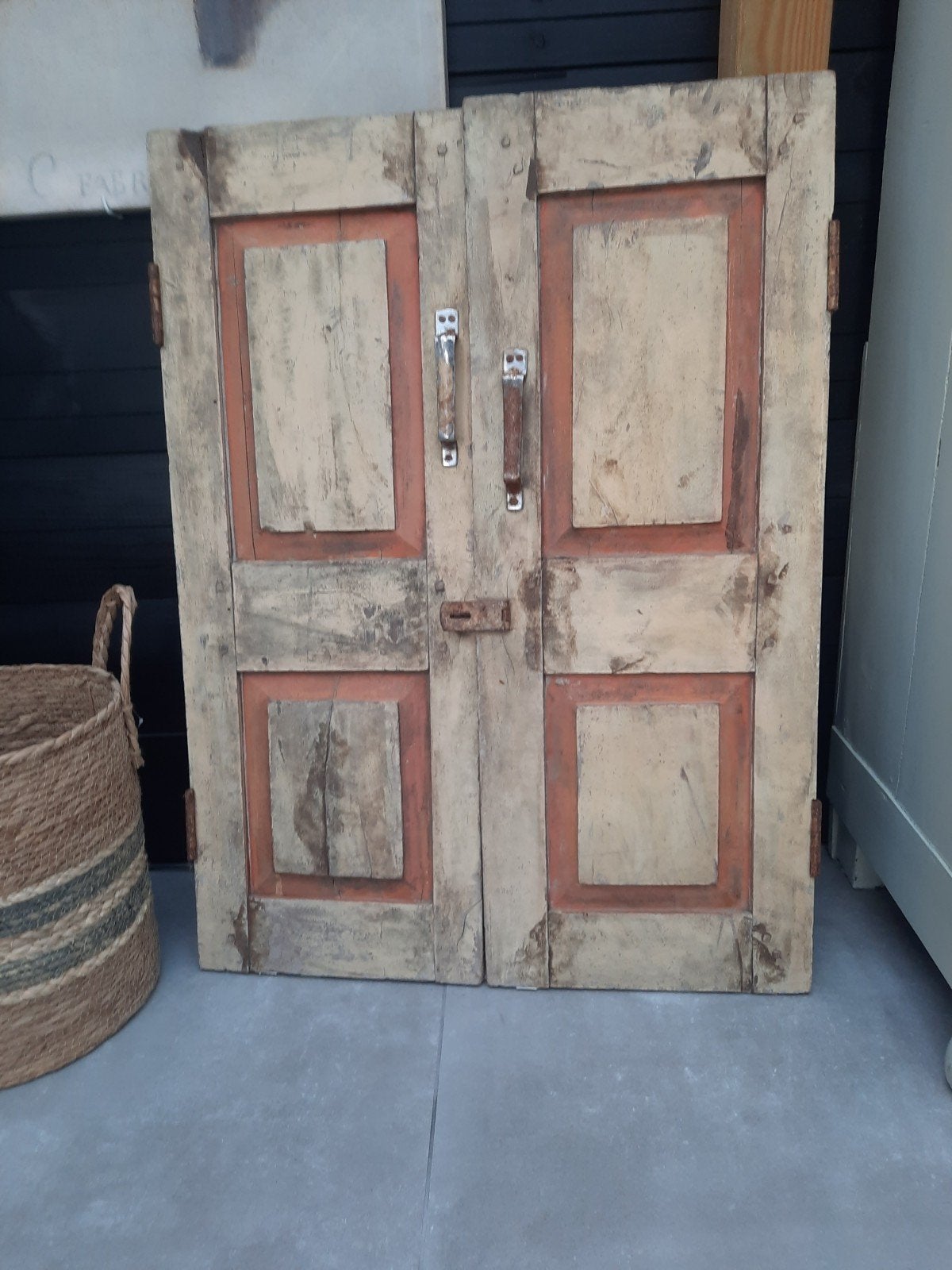 Houten luiken, Ophalen