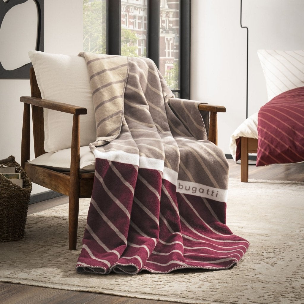 Nieuw Luxe merk designer deken bank Bugatti 1,5x2m NP €80, Ophalen, Nieuw