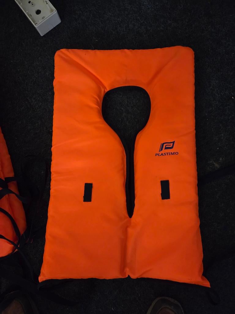 16  reddingsvesten, Watersport en Boten, Ophalen of Verzenden, Zo goed als nieuw, Dame of Heer, Reddingsvest of Zwemvest