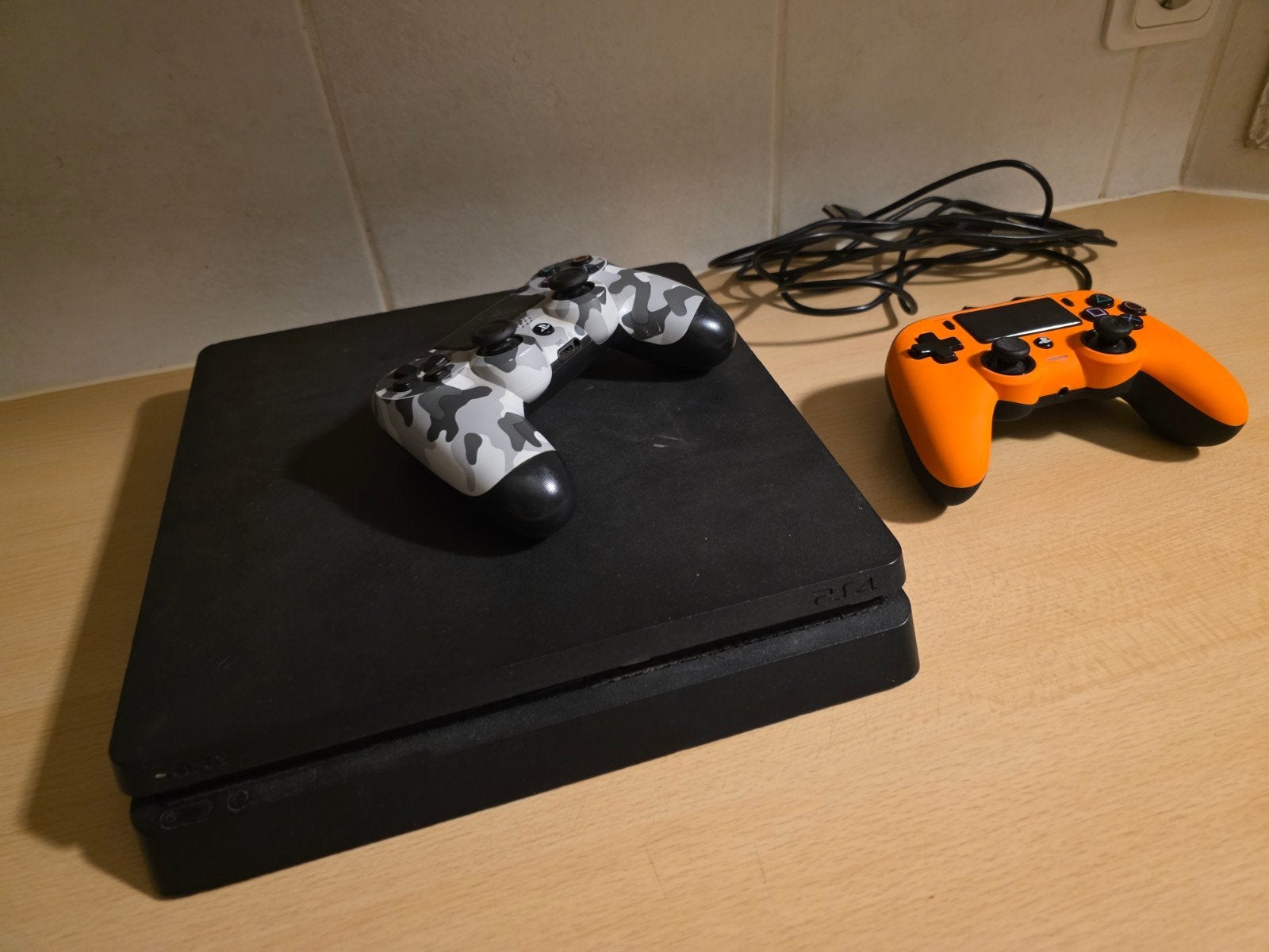 Playstation 4, Slim, 500gb, Met 2 controllers, Ophalen of Verzenden, Slim, 500 GB