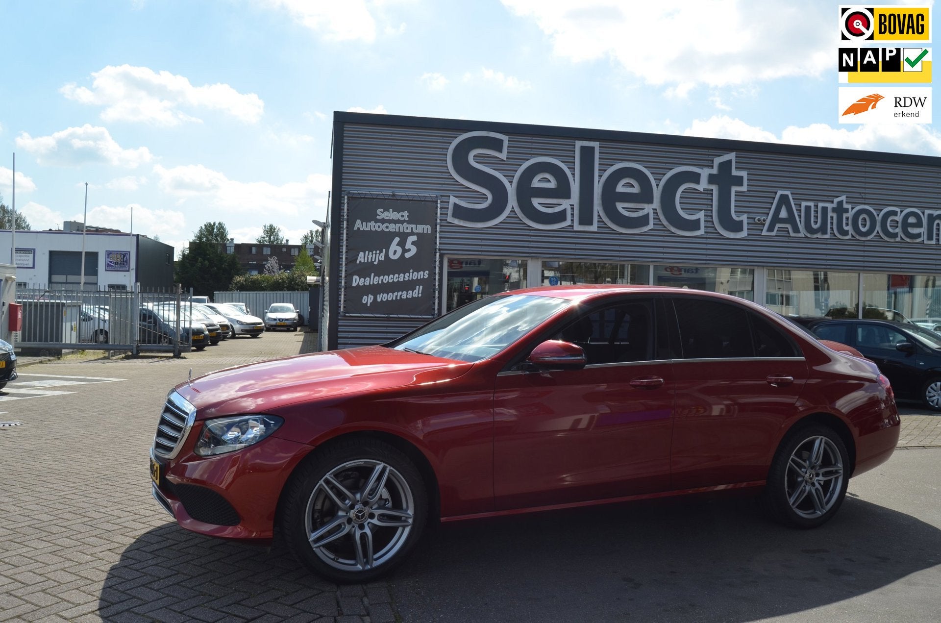 Mercedes-Benz E-klasse 200| NW MODEL WIDESCREEN| LMV19"| NAV, Auto's, Dealer onderhouden, Gebruikt, Euro 6, 4 cilinders