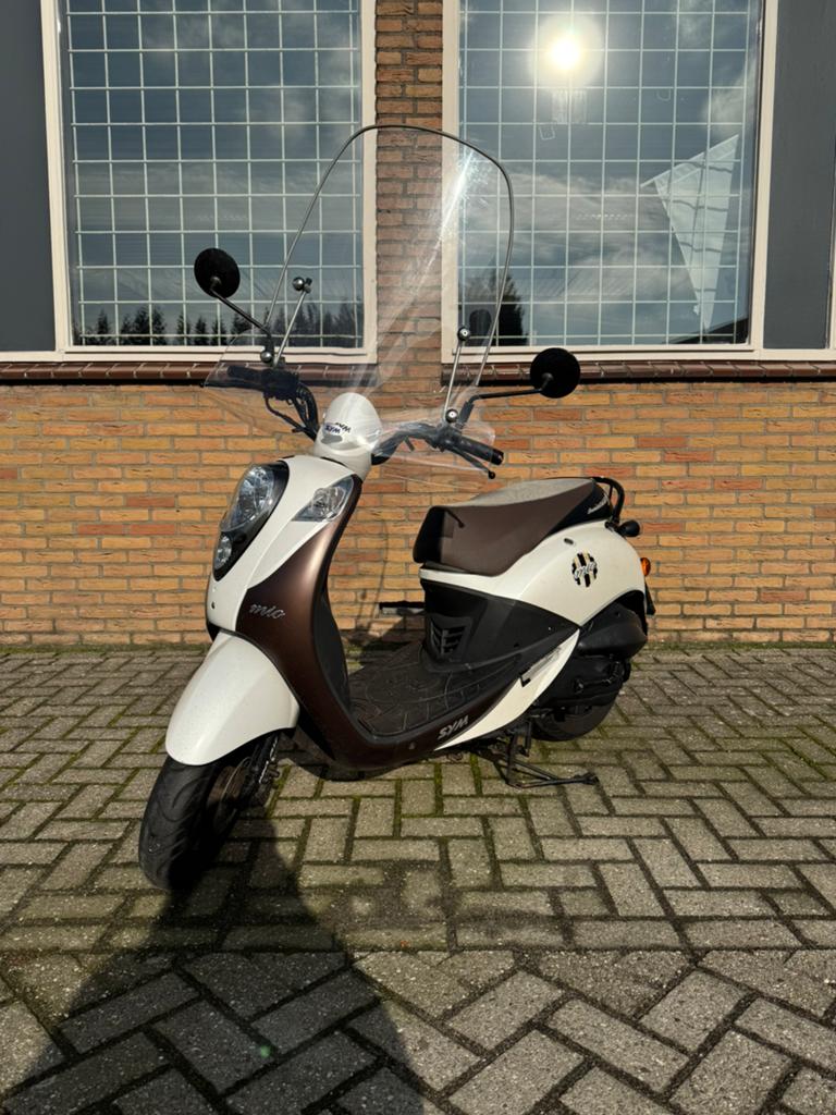 Sym Mio Snorscooter - Zeer nette staat, Fietsen en Brommers, Scooters | SYM, Zo goed als nieuw, Benzine, Maximaal 25 km/u, Ophalen