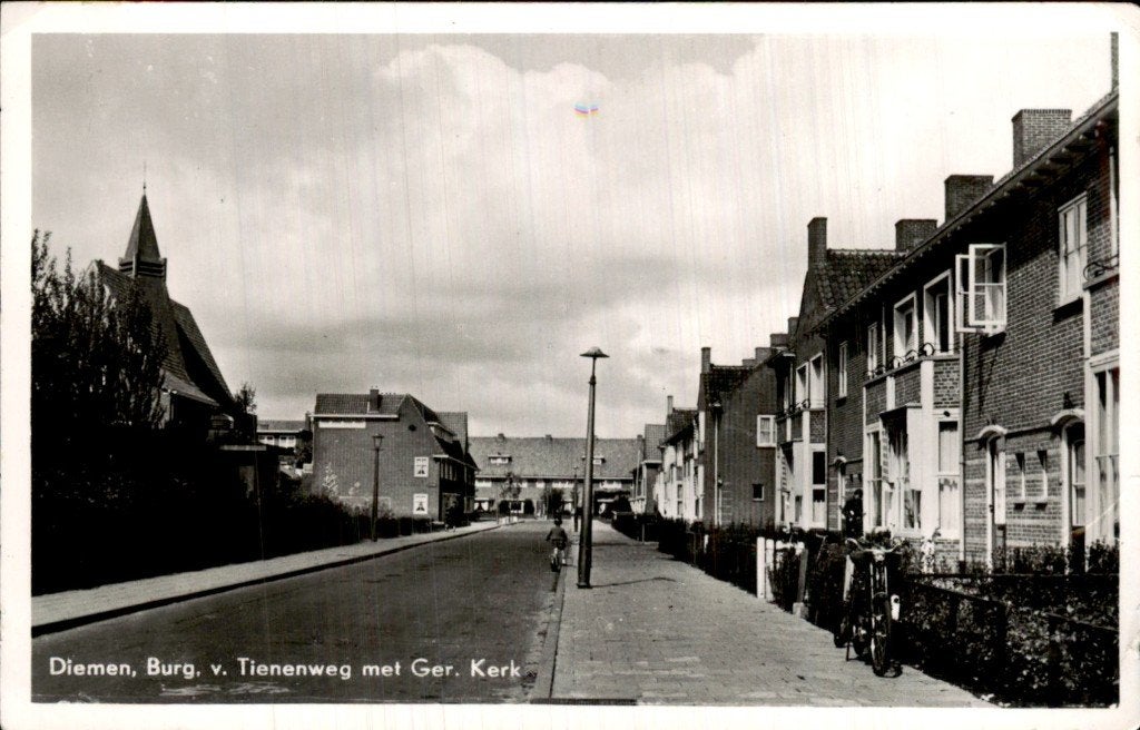 Diemen - Burg. v. Tienenweg - Ger. Kerk, Ophalen of Verzenden, 1940 tot 1960, Ongelopen, Noord-Holland
