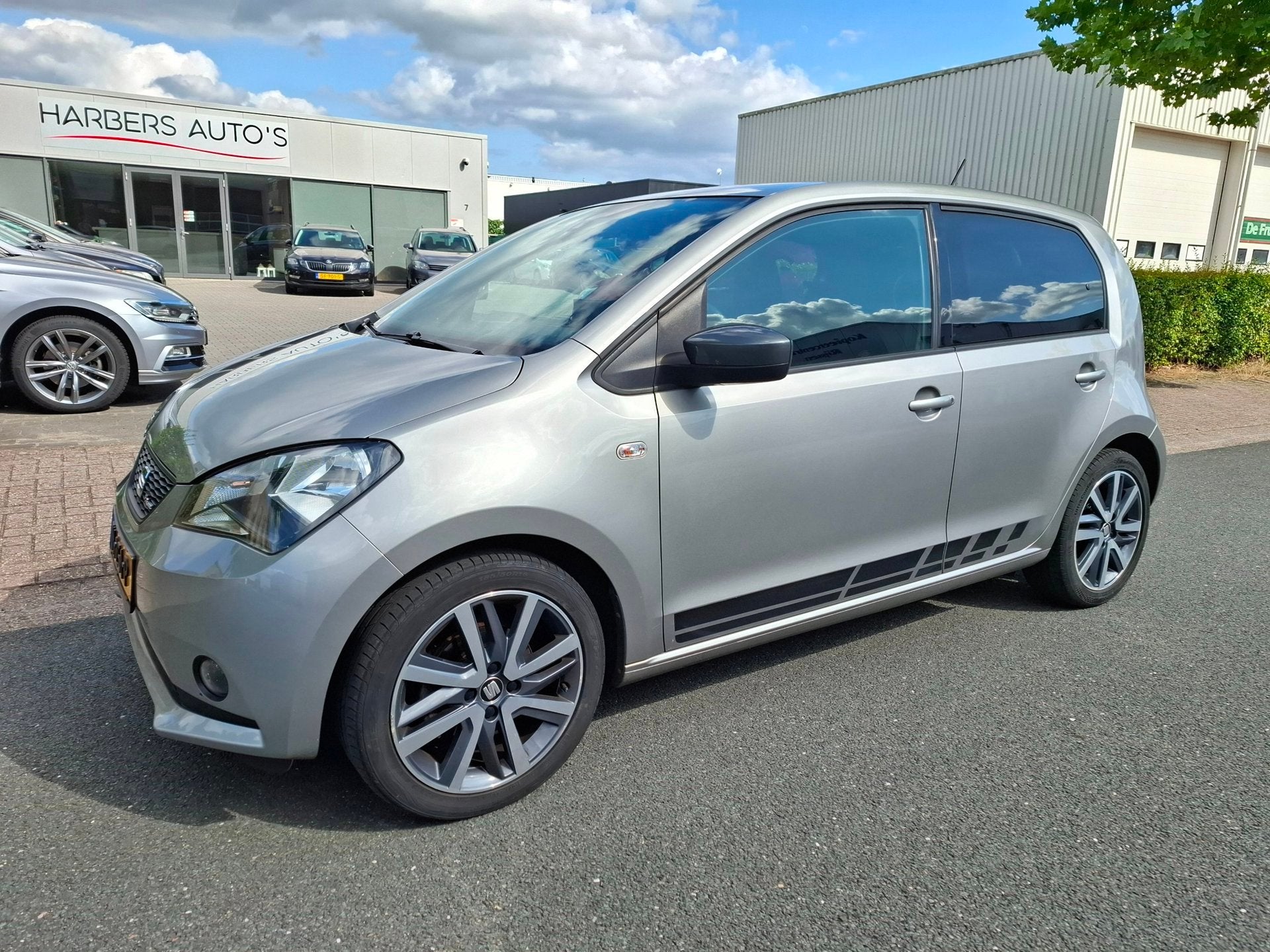 Seat Mii 1.0 FR Intense CLIMA/CRUISE/PDC/STOELVERWARMING!, Auto's, Voorwielaandrijving, Stof, Gebruikt, Mii