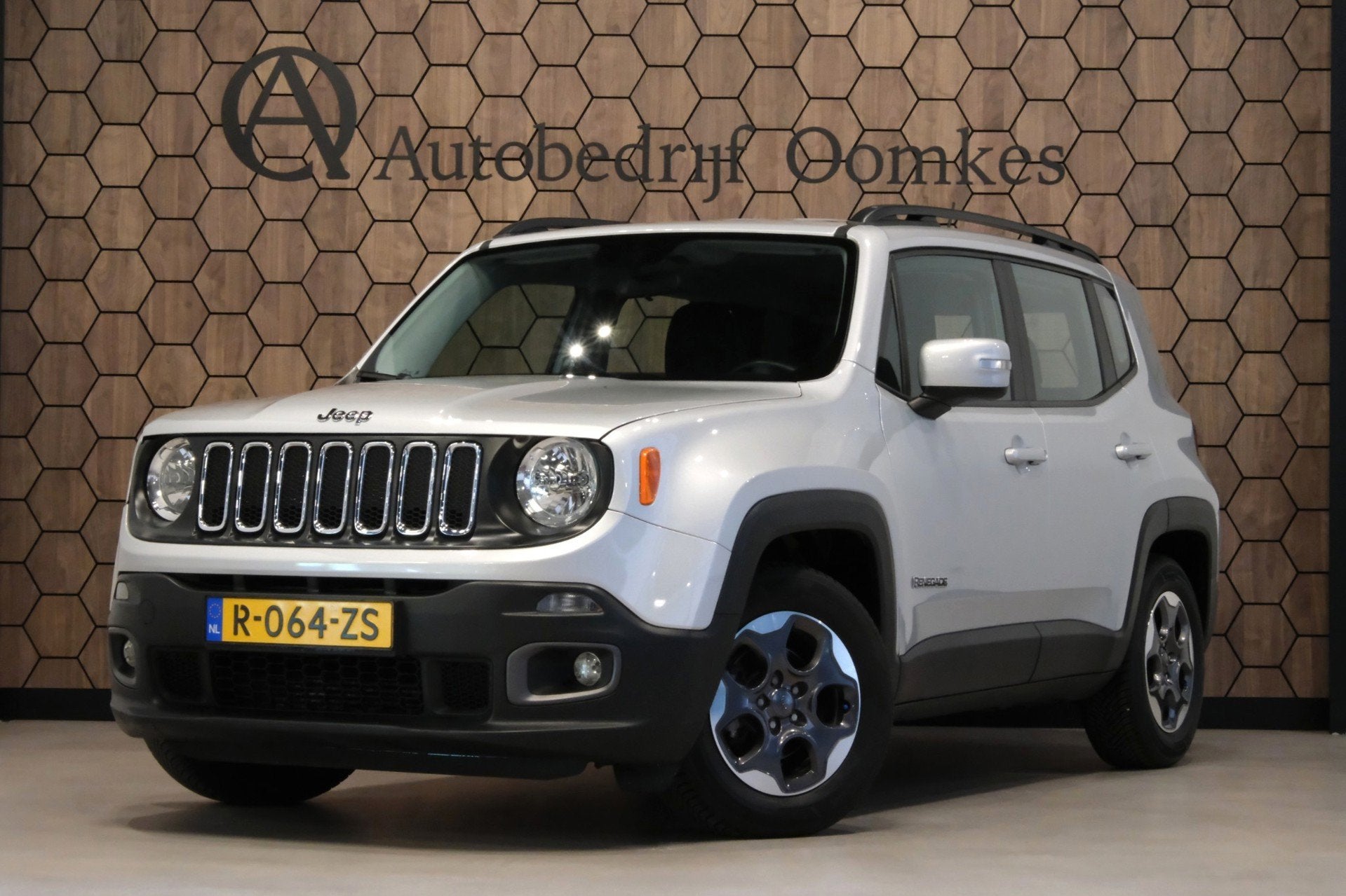 Jeep Renegade 1.4 MultiAir Night Eagle *107.594km* Navi/ALL-, Auto's, 4 cilinders, 600 kg, 1368 cc, SUV of Terreinwagen