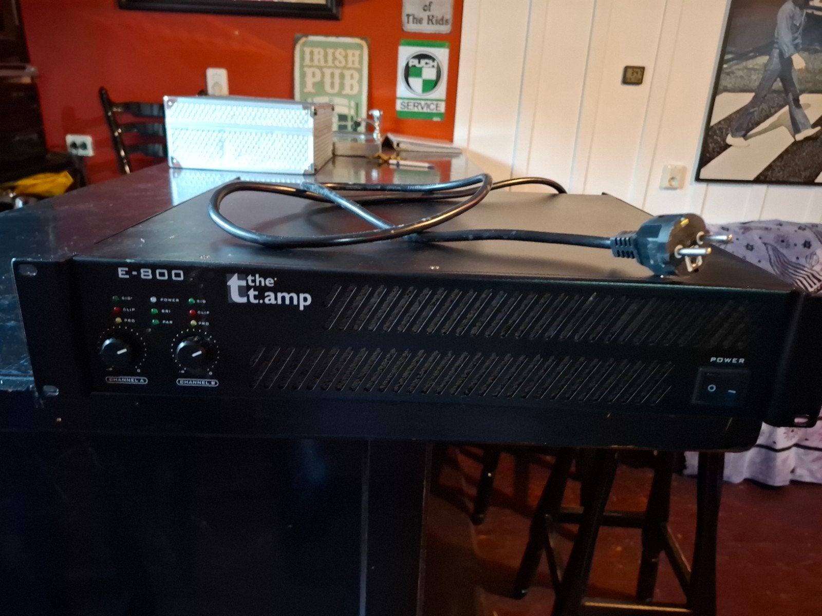 The T Amp E-800, Muziek en Instrumenten, Ophalen, Zo goed als nieuw, Minder dan 500 watt