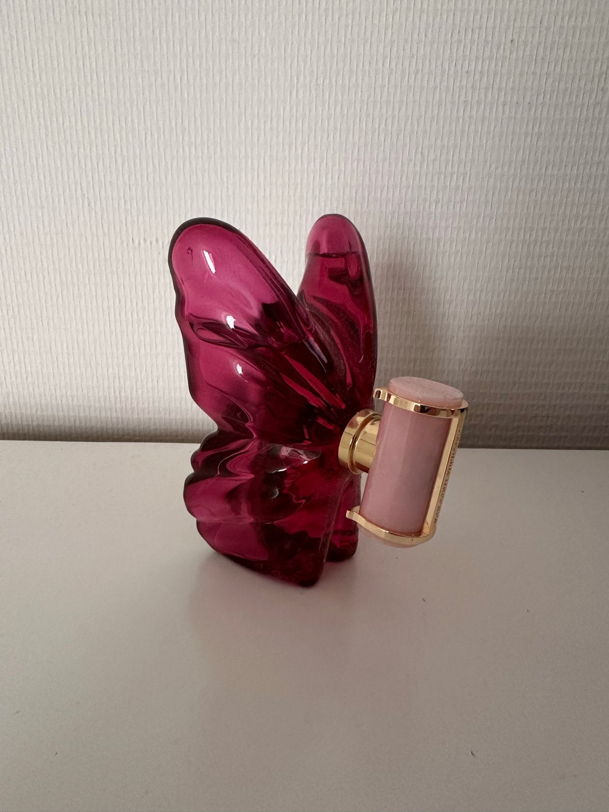 Carolina Herrera La Bomba 80ml Tester - Zo goed als vol, Ophalen of Verzenden, Zo goed als nieuw