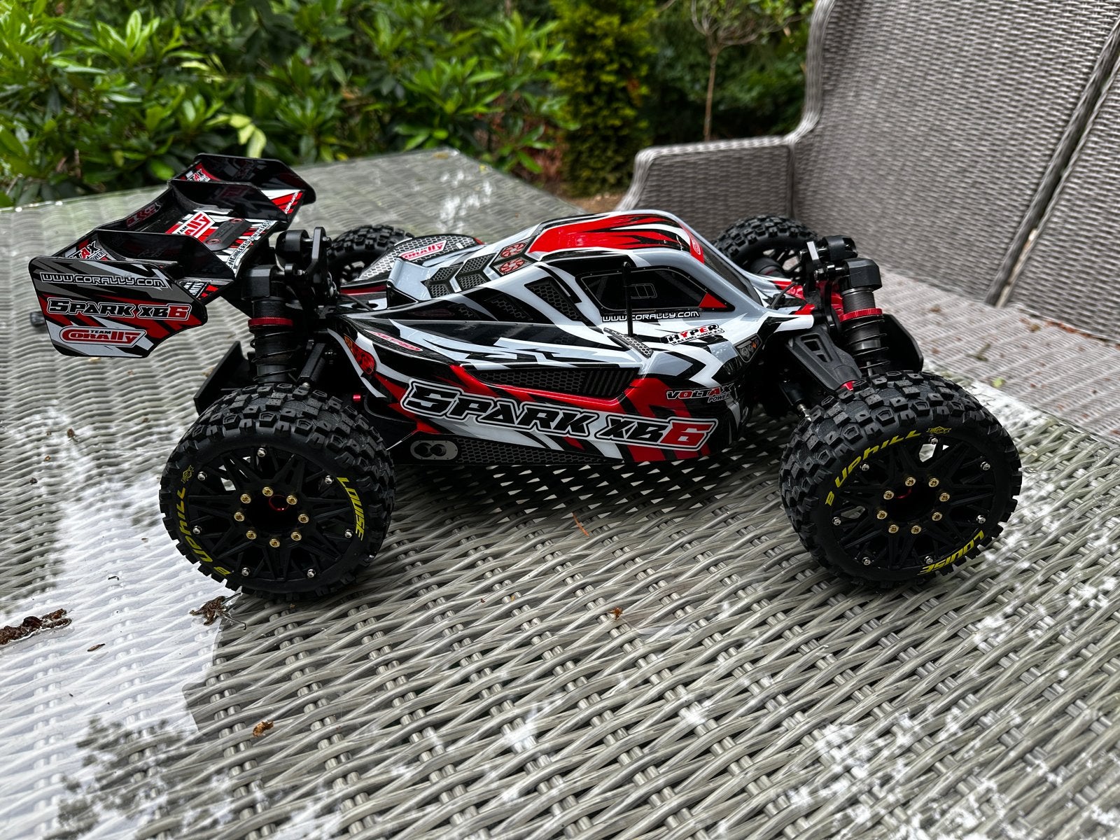 Corally Spark XB6 RC Buggy - In nieuwstaat (nieuw), Hobby en Vrije tijd, Auto, 1:32 tot 1:50, Info@teamcorally.com, Nederland
