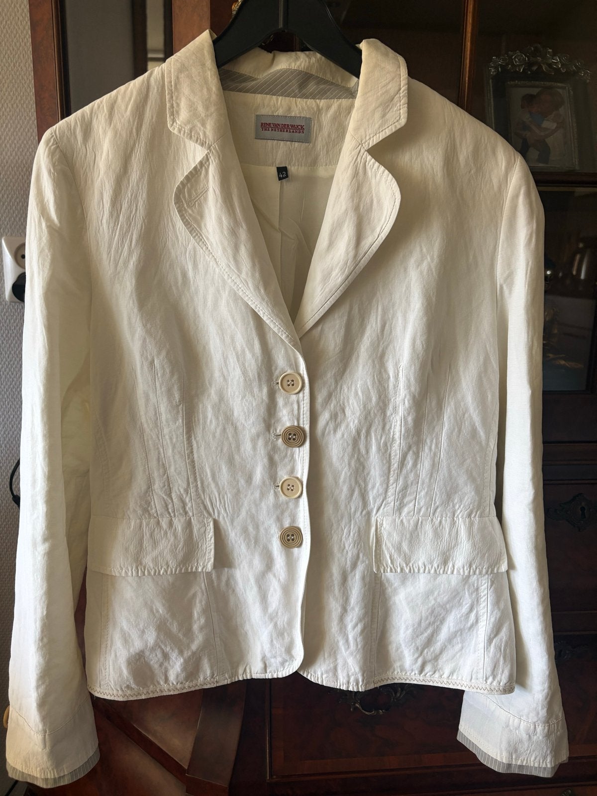 Stijlvol Mantelpak van René van der Wijck - Maat 42, Kleding | Dames, Kostuum of Pak, Beige, Maat 42/44 (L), Ophalen of Verzenden