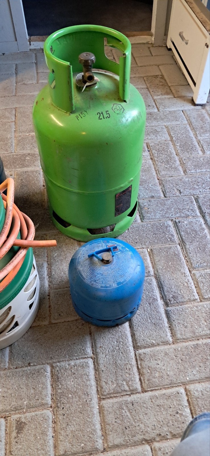 Gasflessen: Primagaz en Campingaz (leeg), Caravans en Kamperen, Kampeeraccessoires, Ophalen, Gebruikt