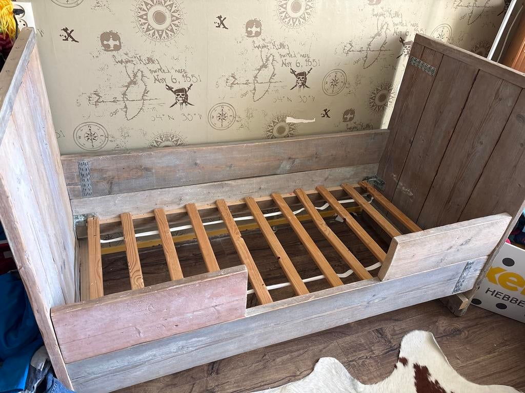 Steigerhouten kinderbed met lattenbodem, Ophalen, Gebruikt, 90 cm, 200 cm