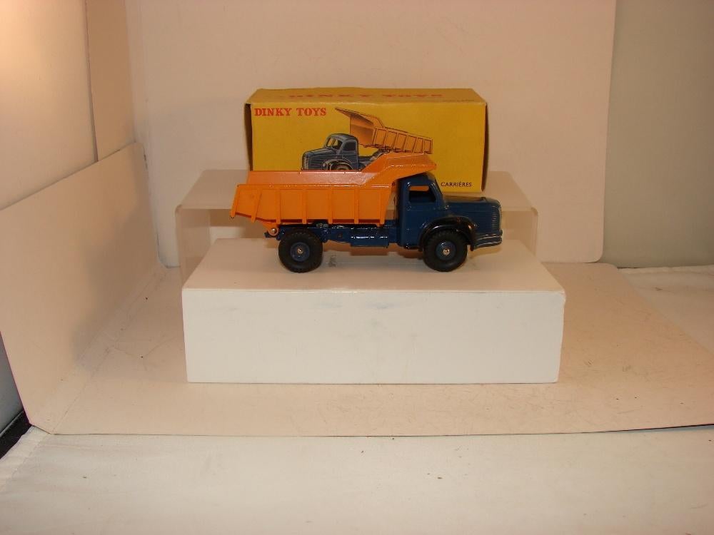 Franse dinky toy 34 A Berliet Dump Truck in doos uit 1955., Hobby en Vrije tijd, Modelauto's | 1:43, Nieuw, Bus of Vrachtwagen