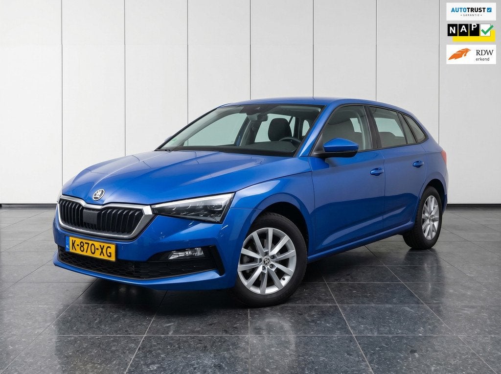 Skoda Scala 1.0 TSI Business Edition AUT - LED - CARPLAY - C, Auto's, Skoda, Gebruikt, Blauw, 620 kg, 49 €/maand