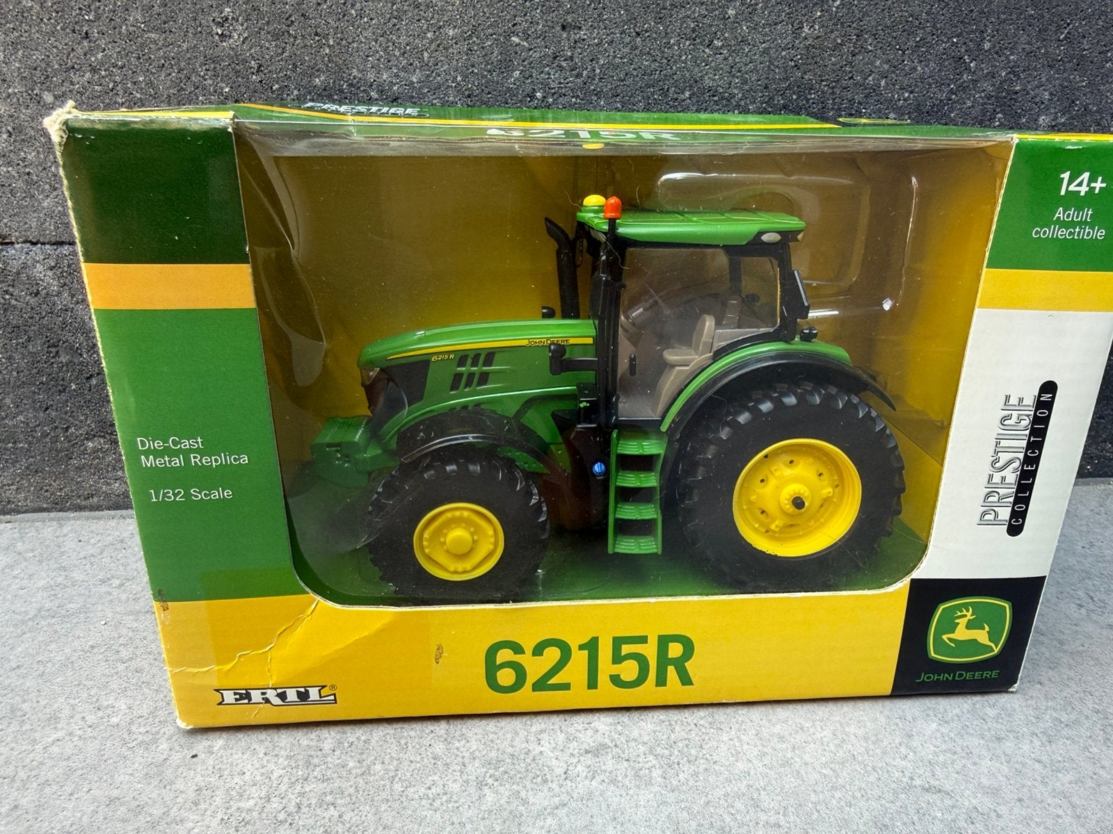 John deere 6215 r, Ophalen of Verzenden, Zo goed als nieuw, Tractor of Landbouw
