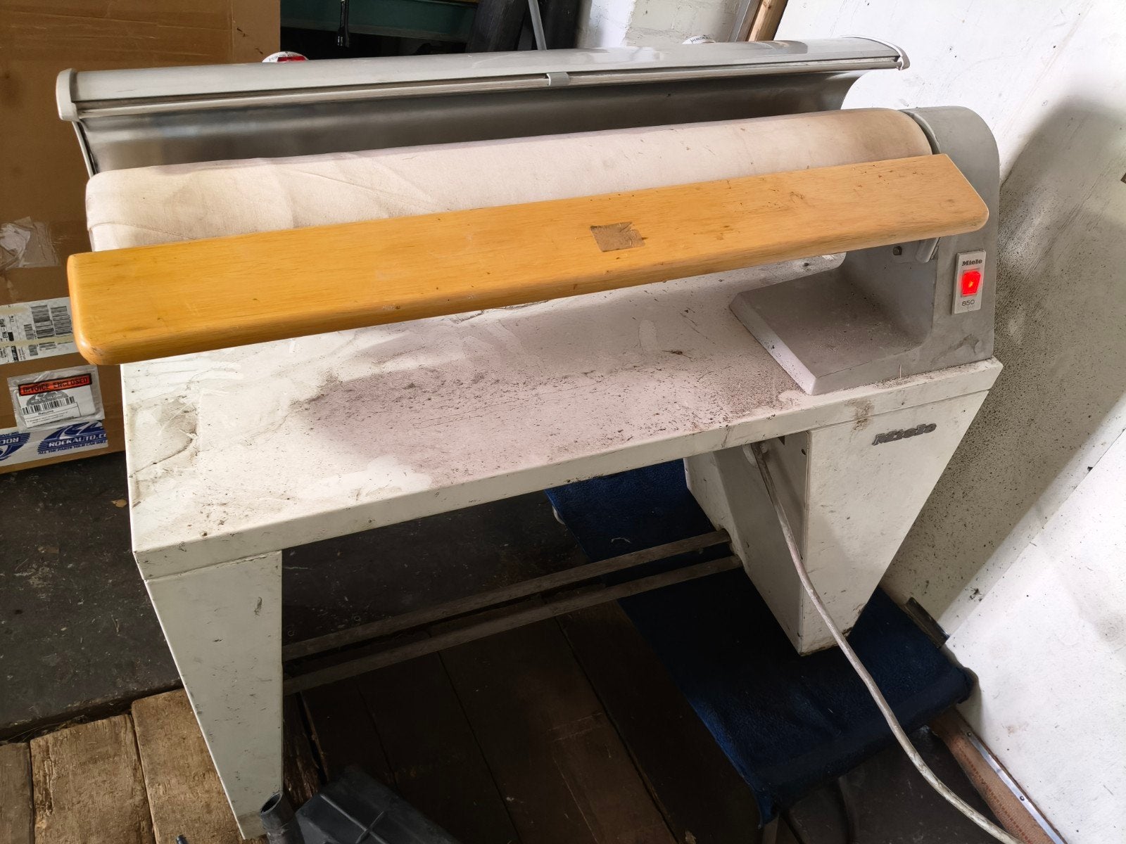 Miele Mangel 850 - Professionele Strijkrol, Ophalen, Gebruikt, Strijkijzer met snoer