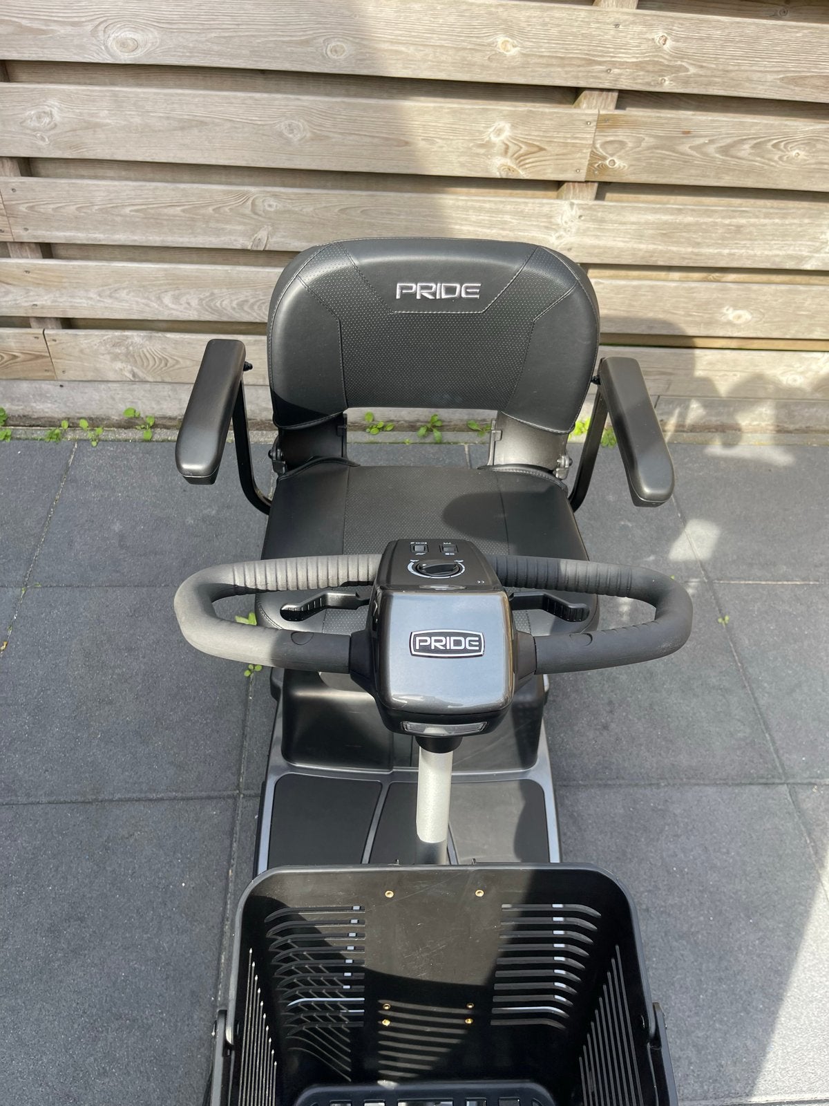 Elektrische scootmobiel Pride Revo 2.0, Ophalen, Zo goed als nieuw, 15 km of minder, Pride