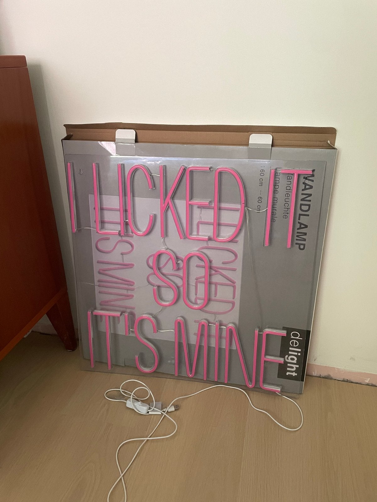 Wandlamp "I Licked It So It's Mine" - Roze Neon LED, Ophalen, Kunststof, Roze, Nieuw