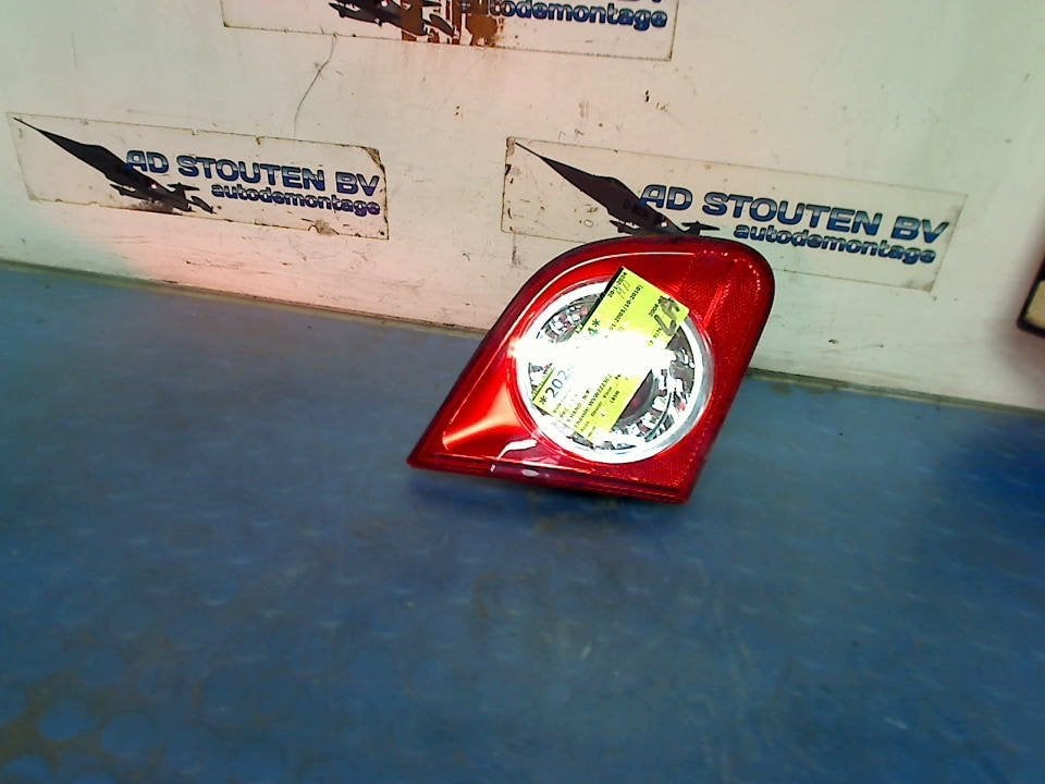 Achterlicht Links BINNEN Volkswagen Passat (3C2) 3C5945093E, Auto-onderdelen, Verlichting, Gebruikt, Volkswagen, Volkswagen AG