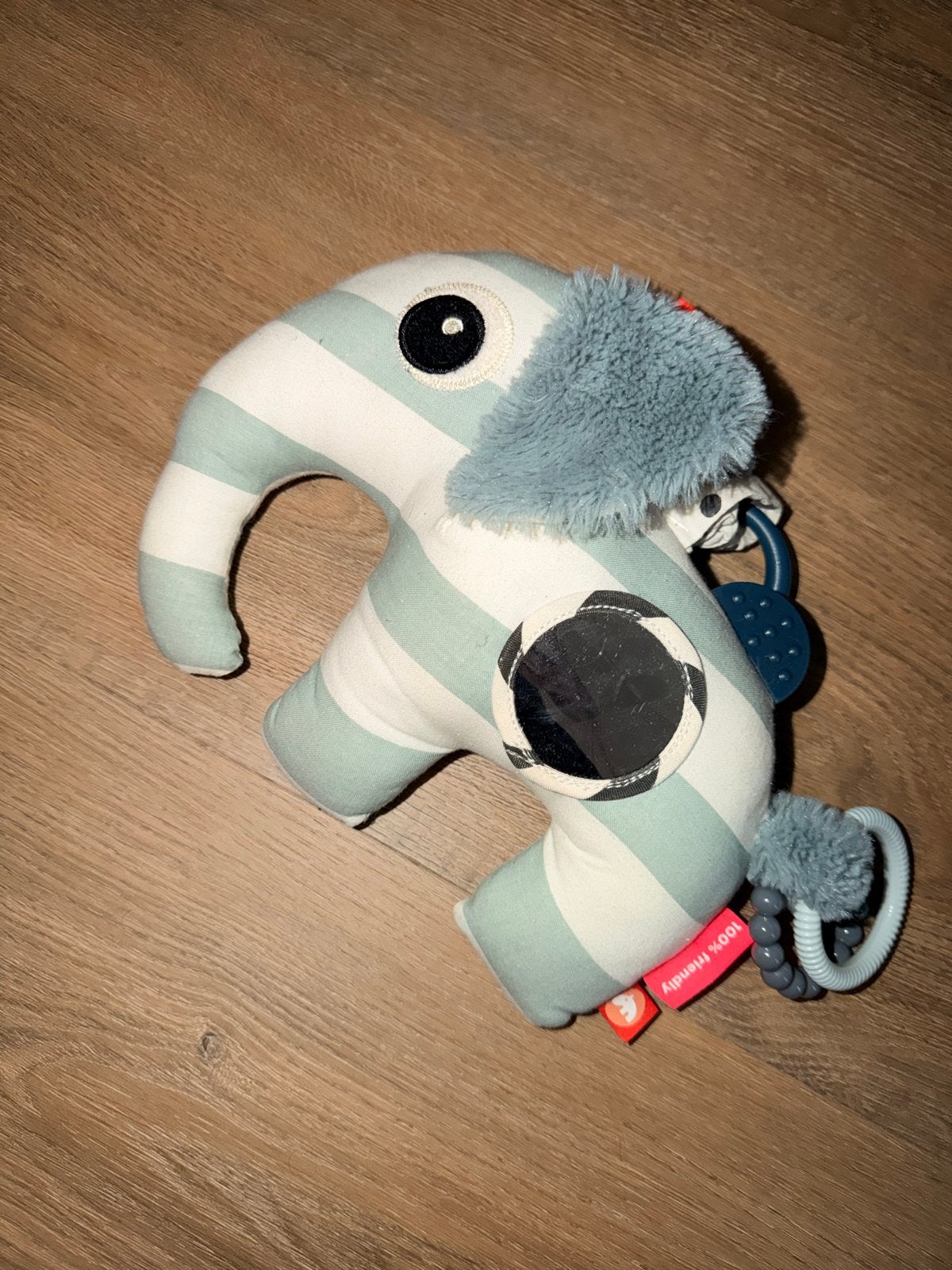 Done by Deer Olifant Speeltje met Rammelaar en Spiegeltje, Ophalen of Verzenden, Zo goed als nieuw, Rammelaar, Met geluid