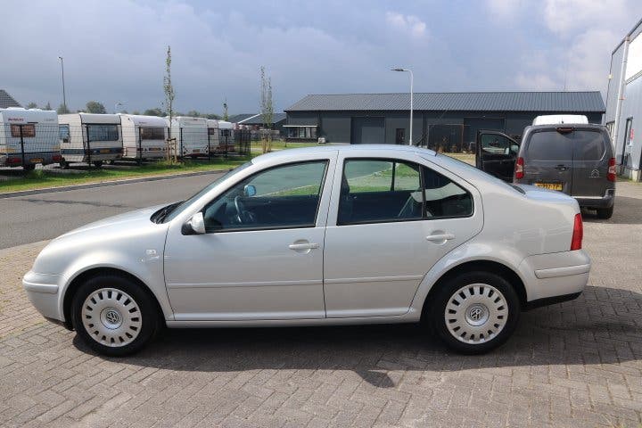 Volkswagen Bora 1.6 Trendline AUTOMAAT (bj 2000), foto 4