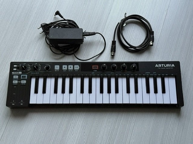 Arturia KeyStep 37 black edition, Muziek en Instrumenten, Ophalen of Verzenden, Zo goed als nieuw, Keyboard of Synthesizer