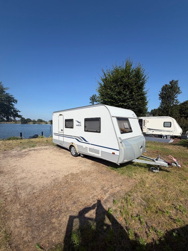 Wilk S3 450 FS  nw dorema voortent, Rondzit, Schokbreker, Frans bed, Particulier