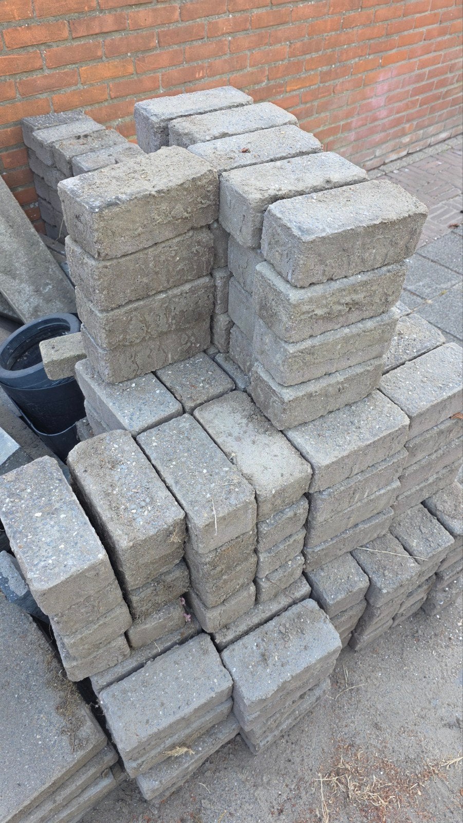 Gratis, Ophalen, Gebruikt, 10 m² of meer, Beton