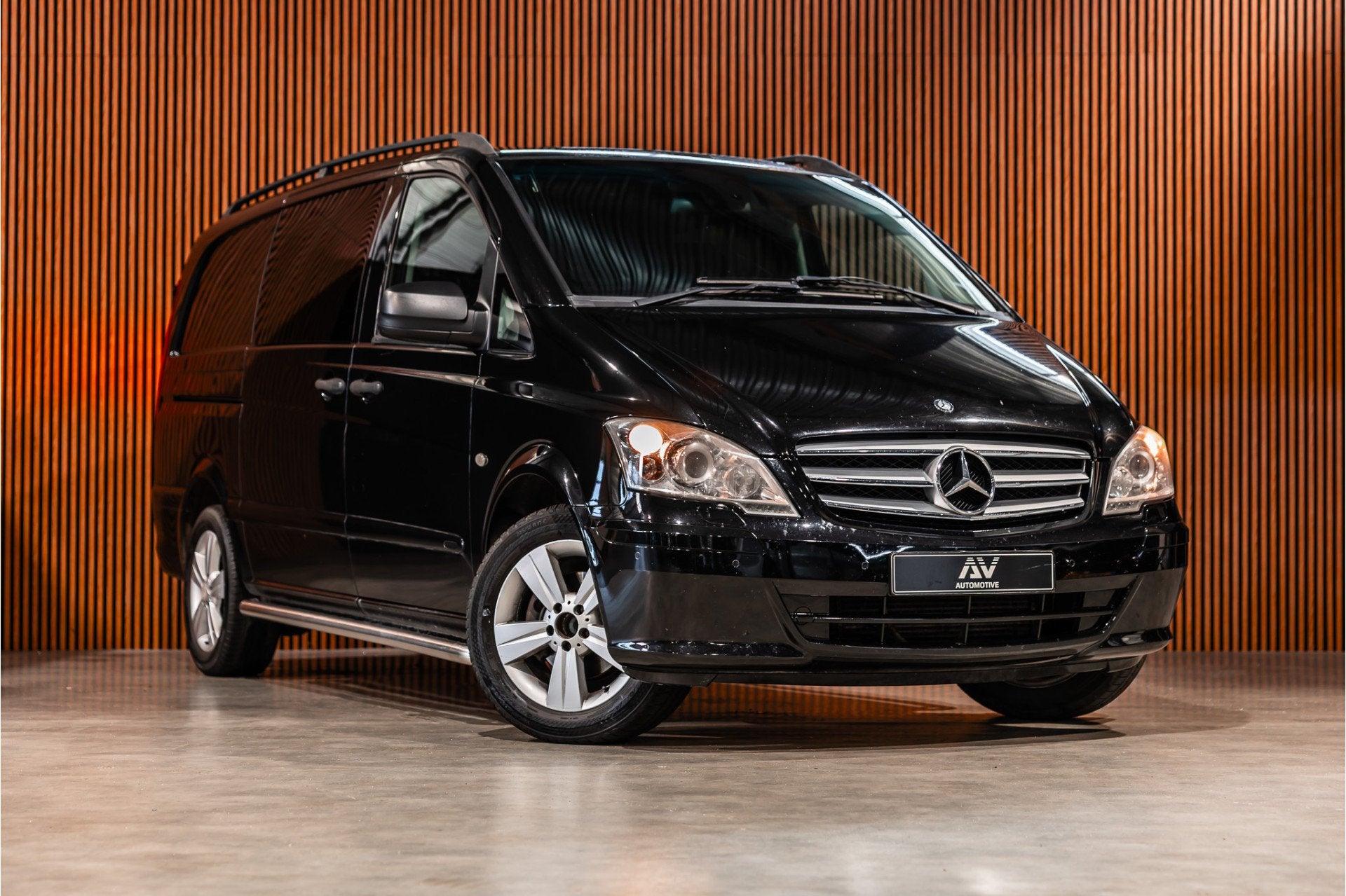 Mercedes-Benz Vito 122 CDI 320 V6 Lang DC Luxe | Dubbel cabi, Auto's, Bestelauto's, Automaat, Euro 5, Gebruikt, Zwart