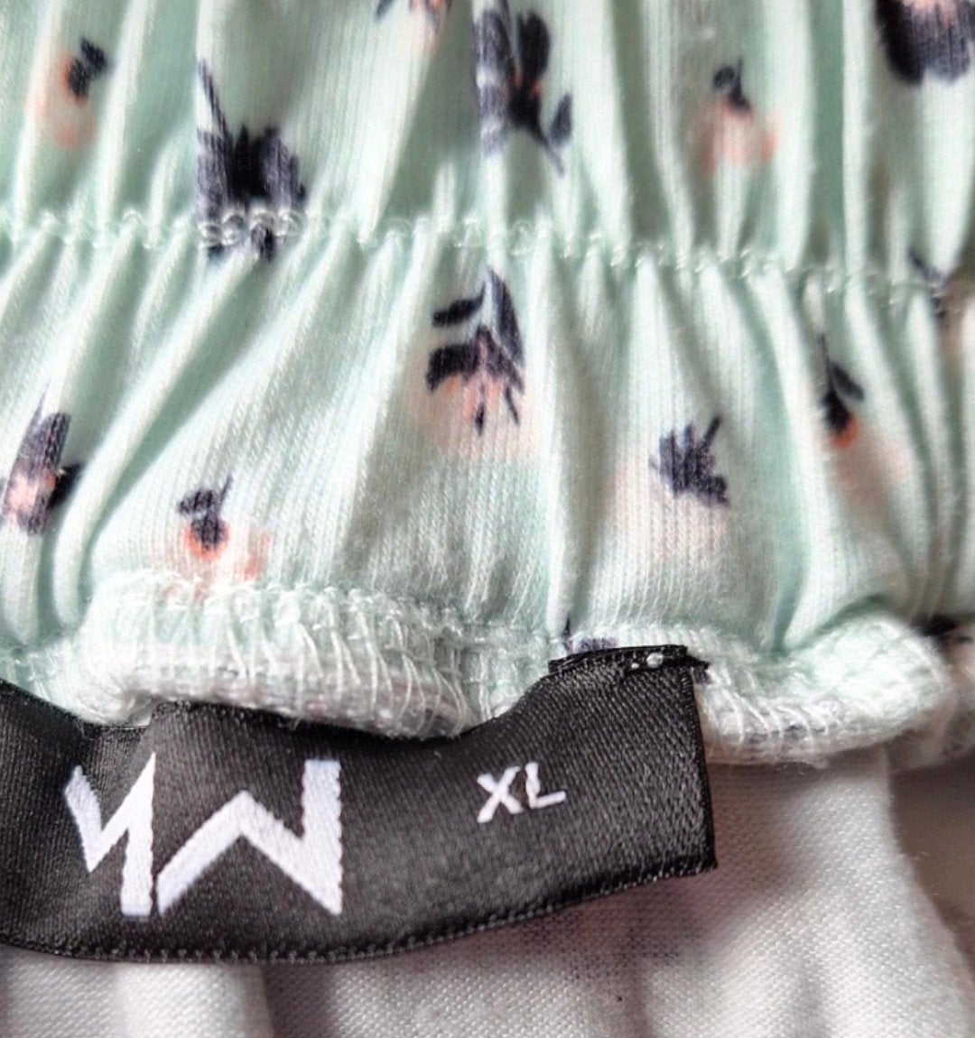 Leuke gelaagde rok met bloemenprint - Maat XL, Kleding | Dames, Rokken, Maat 46/48 (XL) of groter, Ophalen of Verzenden, Onbekend