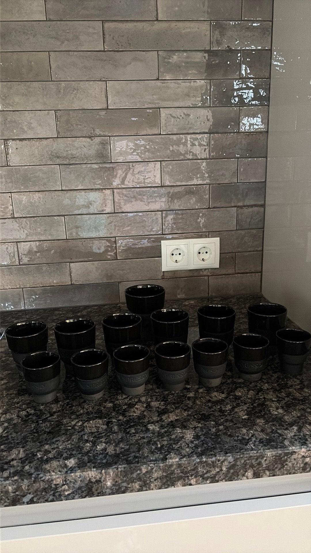 14 Nespresso Touch cups, Ophalen of Verzenden, Zo goed als nieuw, Overige stijlen, Kop(pen) en/of Schotel(s)