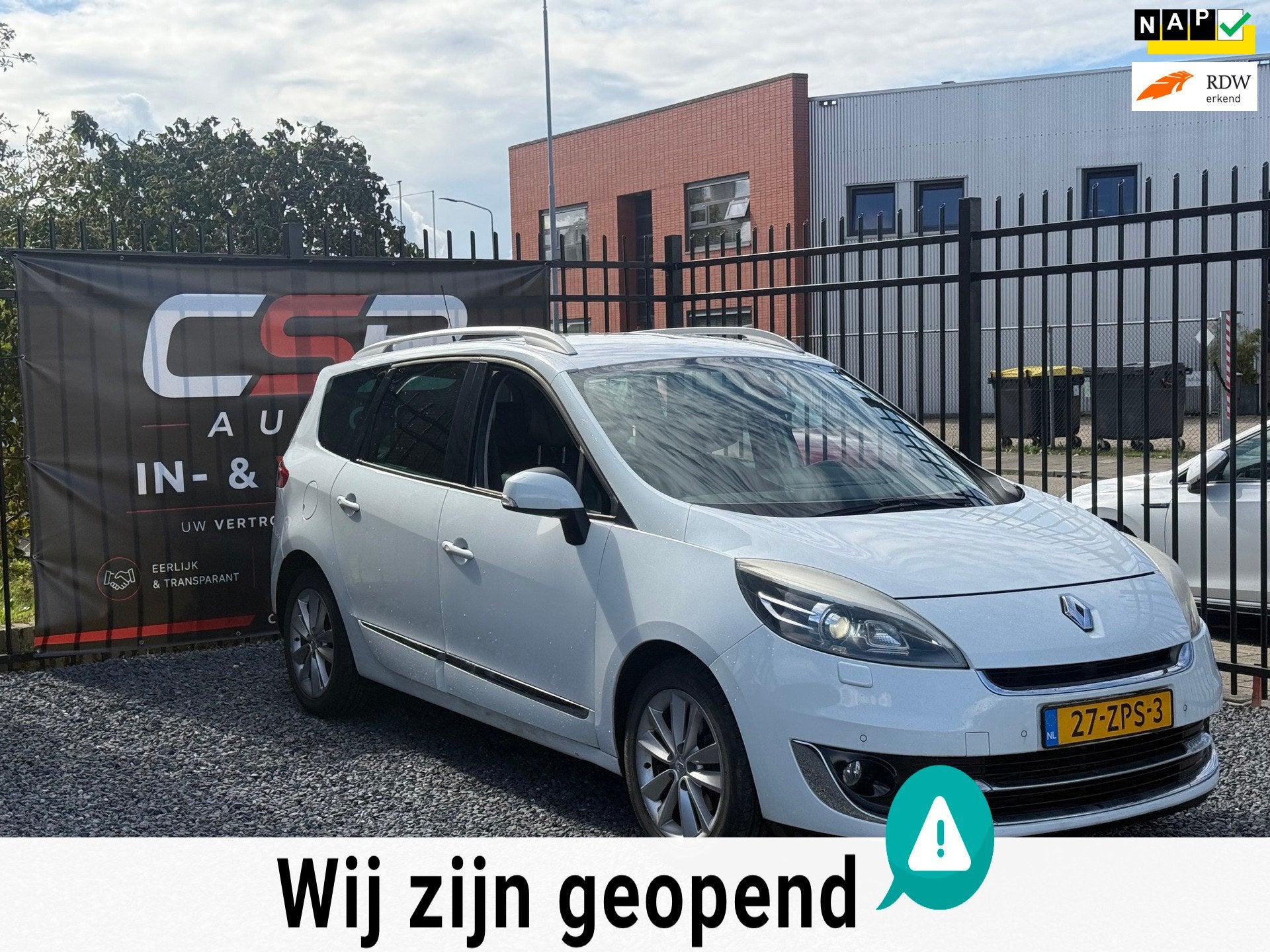 Renault Grand Scénic 1.2 TCe Privilege BOSE!XENON!LEDER!CAM, Auto's, Voorwielaandrijving, Euro 5, Gebruikt, 4 cilinders