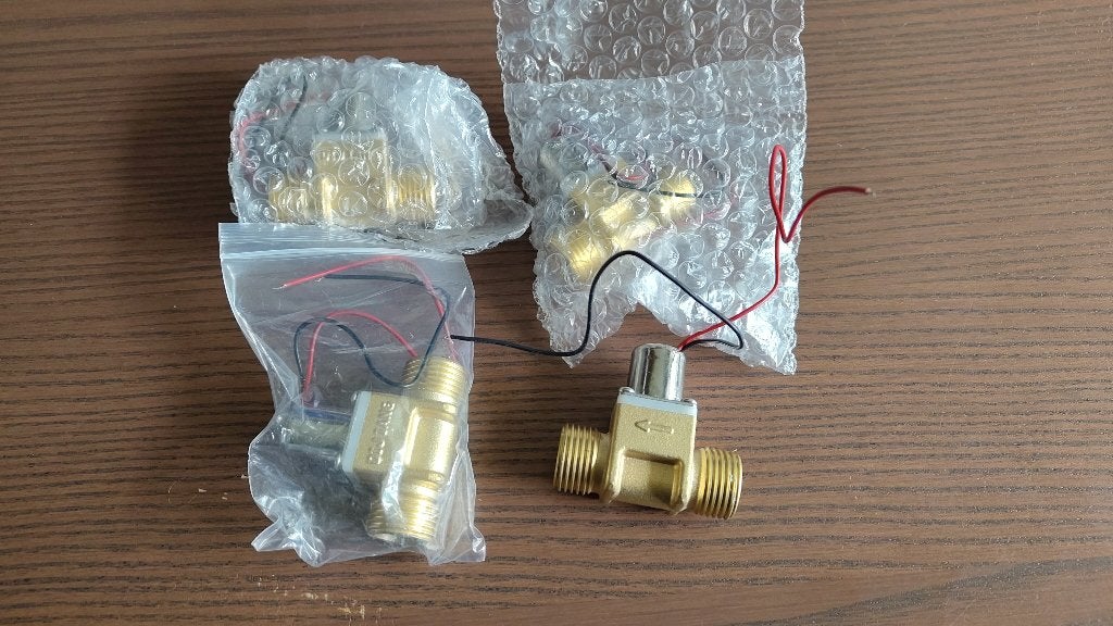 Solenoid Valve - Latching - 5V - Brass - G1/2", Verzenden, Zo goed als nieuw