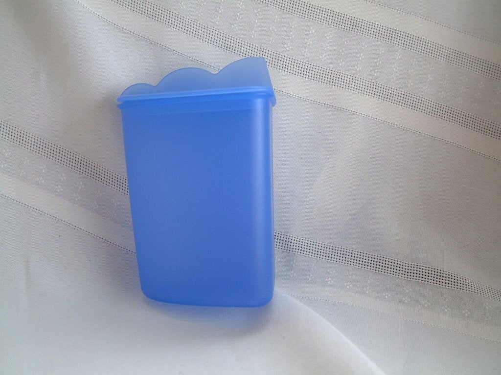 tupperware blauw potje met deksel 350 ML, Ophalen of Verzenden, Zo goed als nieuw, Blauw, Beker of Kan
