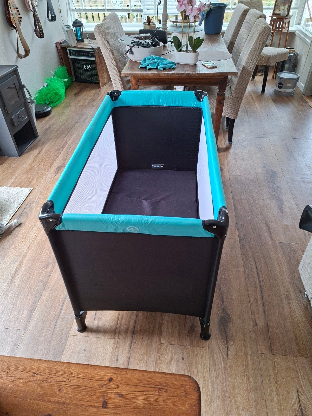 campingbedje met matras, Ophalen, Zo goed als nieuw