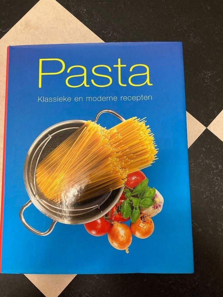 Kookboek Pasta Klassieke en moderne recepten - Carlo Gremmen, Ophalen of Verzenden, Zo goed als nieuw, Carlo Gremmen, Overige gebieden