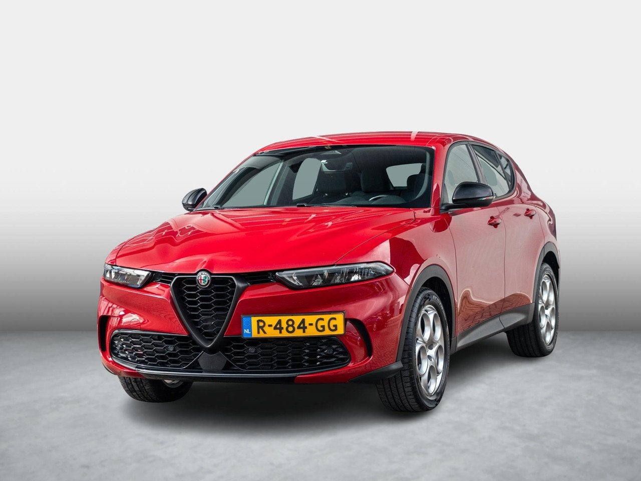 Alfa Romeo Tonale 1.5 Turbo 168pk Hybrid Sprint | Clima | Ad, Gebruikt, 4 cilinders, 700 kg, Origineel Nederlands
