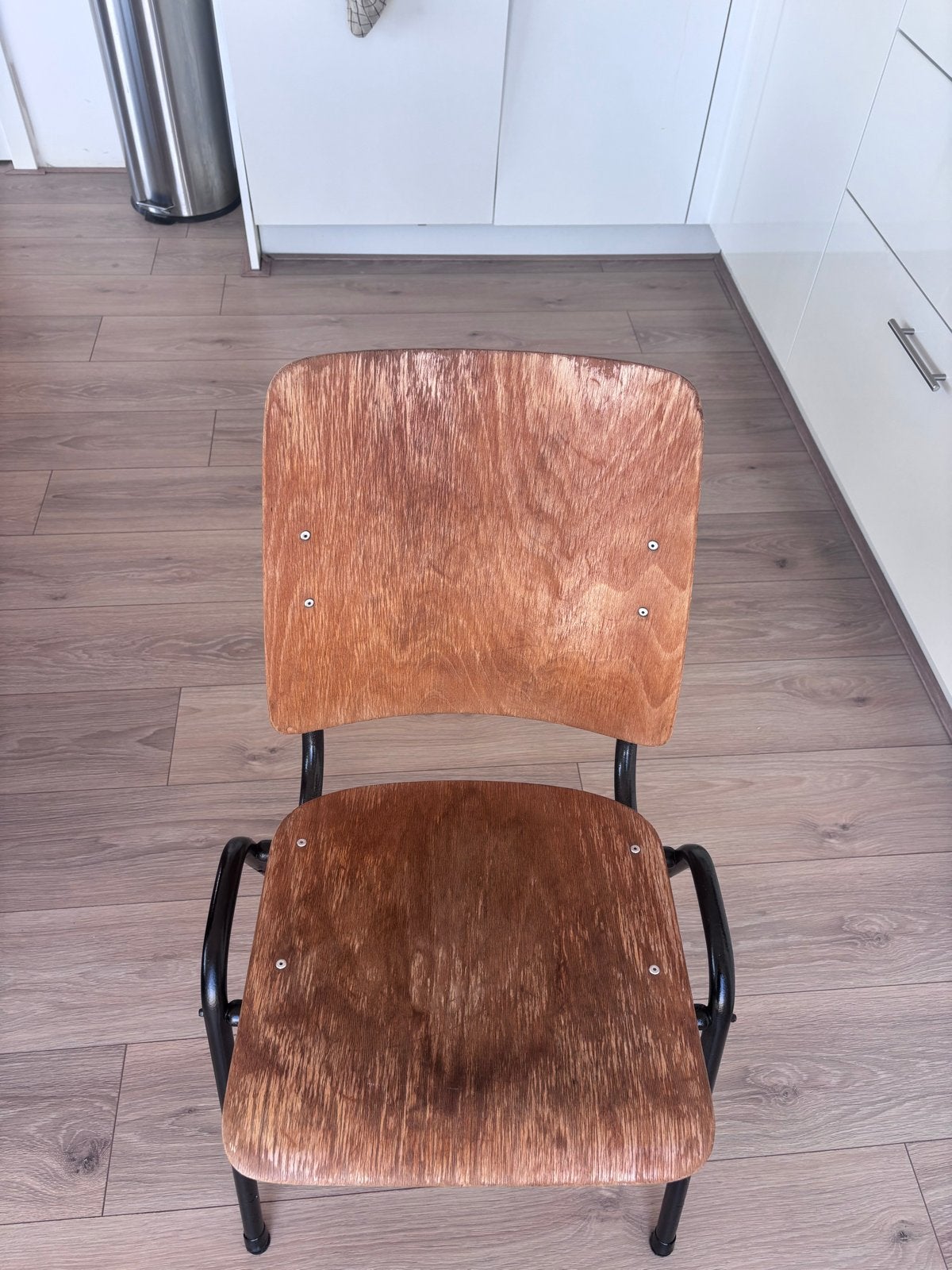 Vintage houten schoolstoel, Ophalen