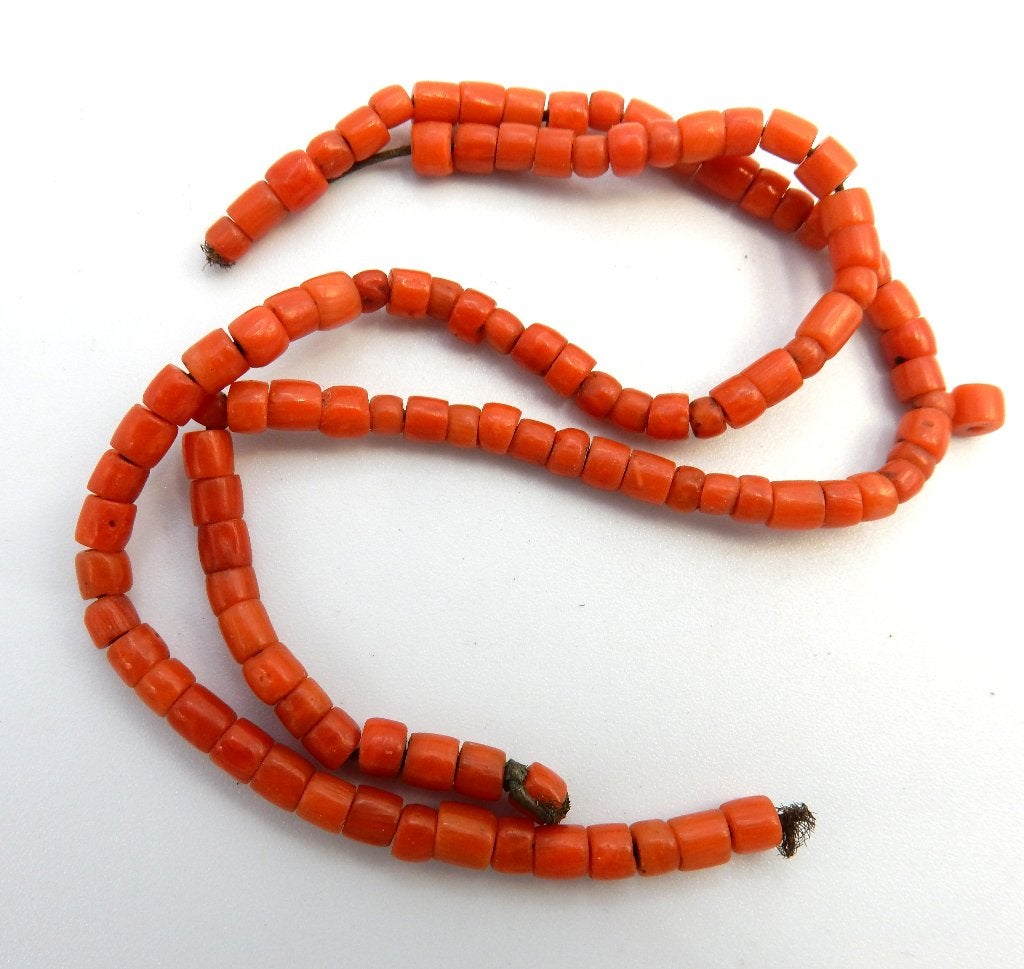 2 strengen antieke bloedkoralen, Ophalen of Verzenden, Overige materialen, Armband, Met edelsteen