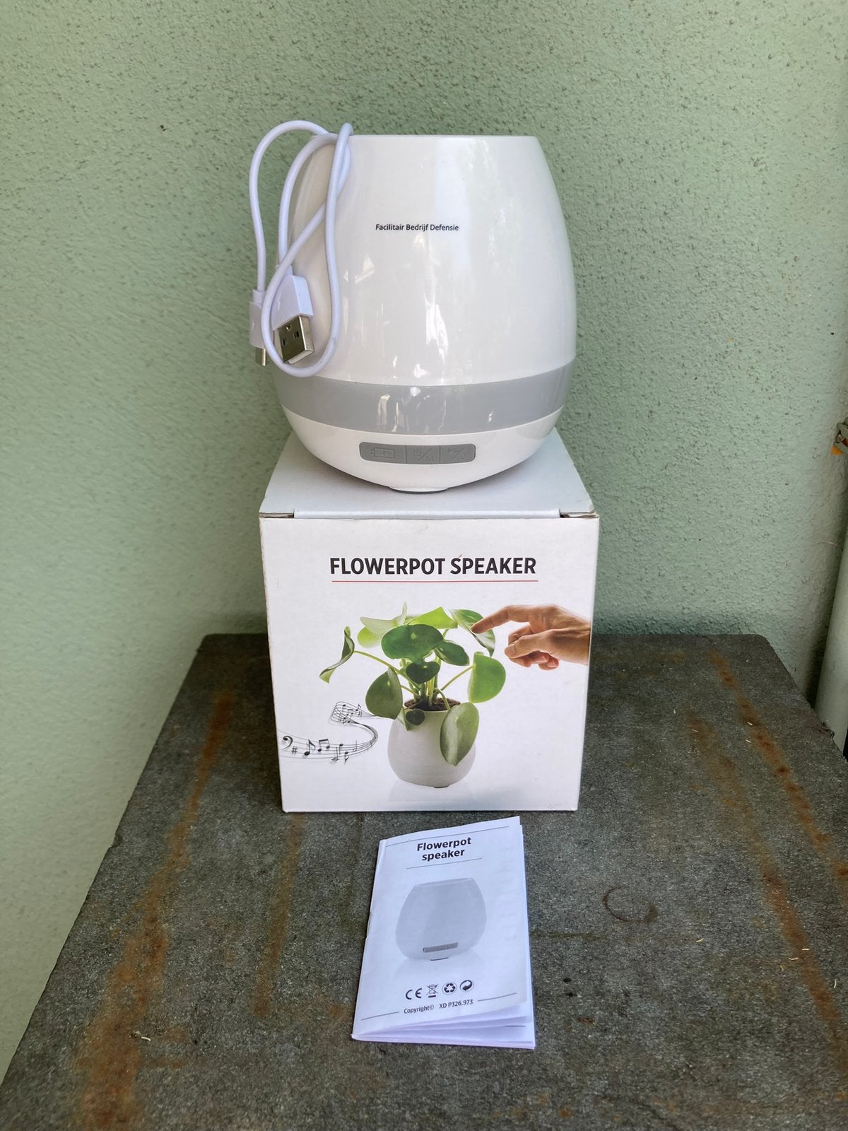 FLOWERPOT  MET BLUETOOTH LUIDSPREKER, Ophalen of Verzenden
