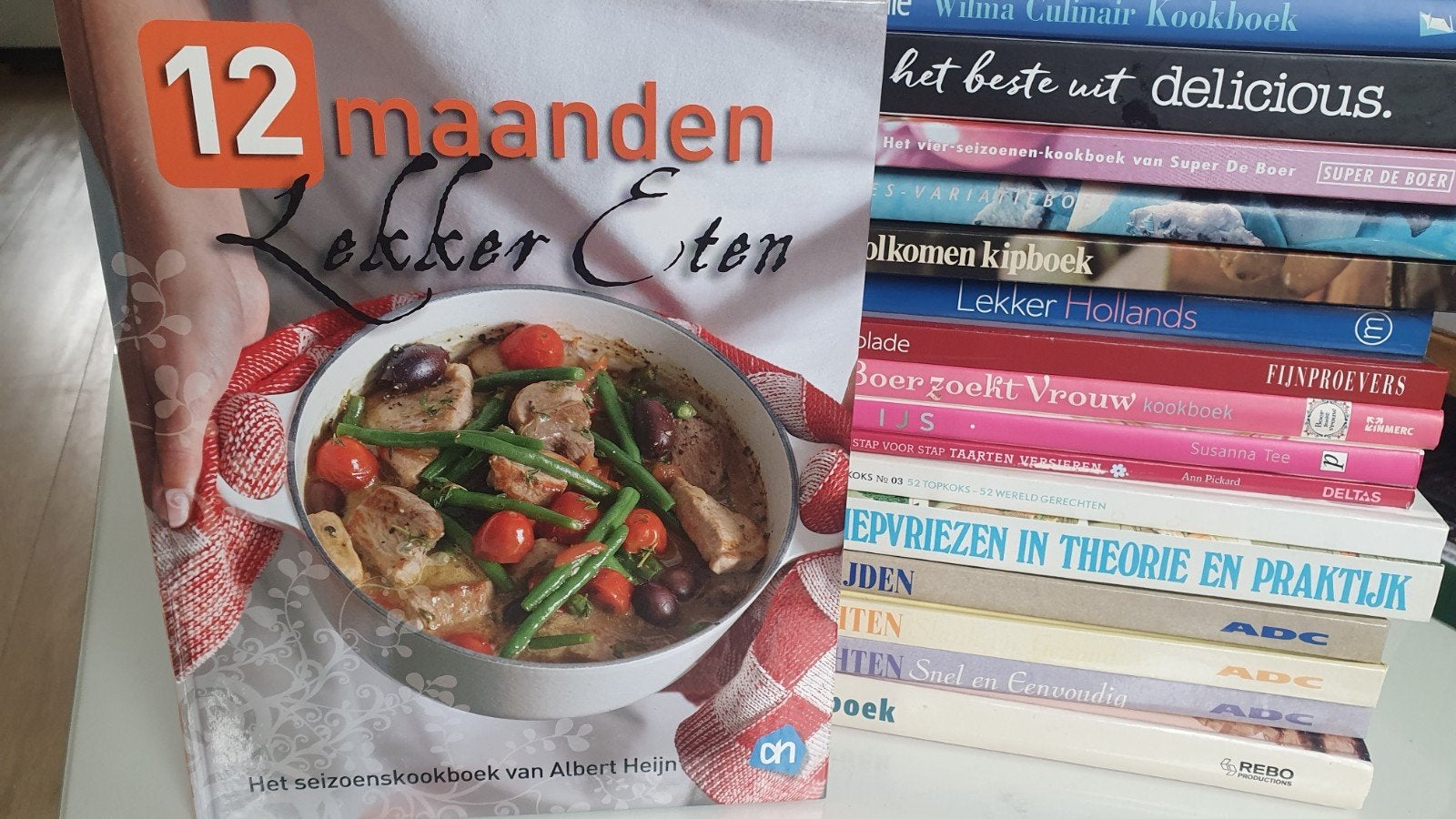 12 maanden Lekker Eten - Albert Heijn kookboek, Verzenden, Zo goed als nieuw, Albert Heijn, Voorgerechten en Soepen