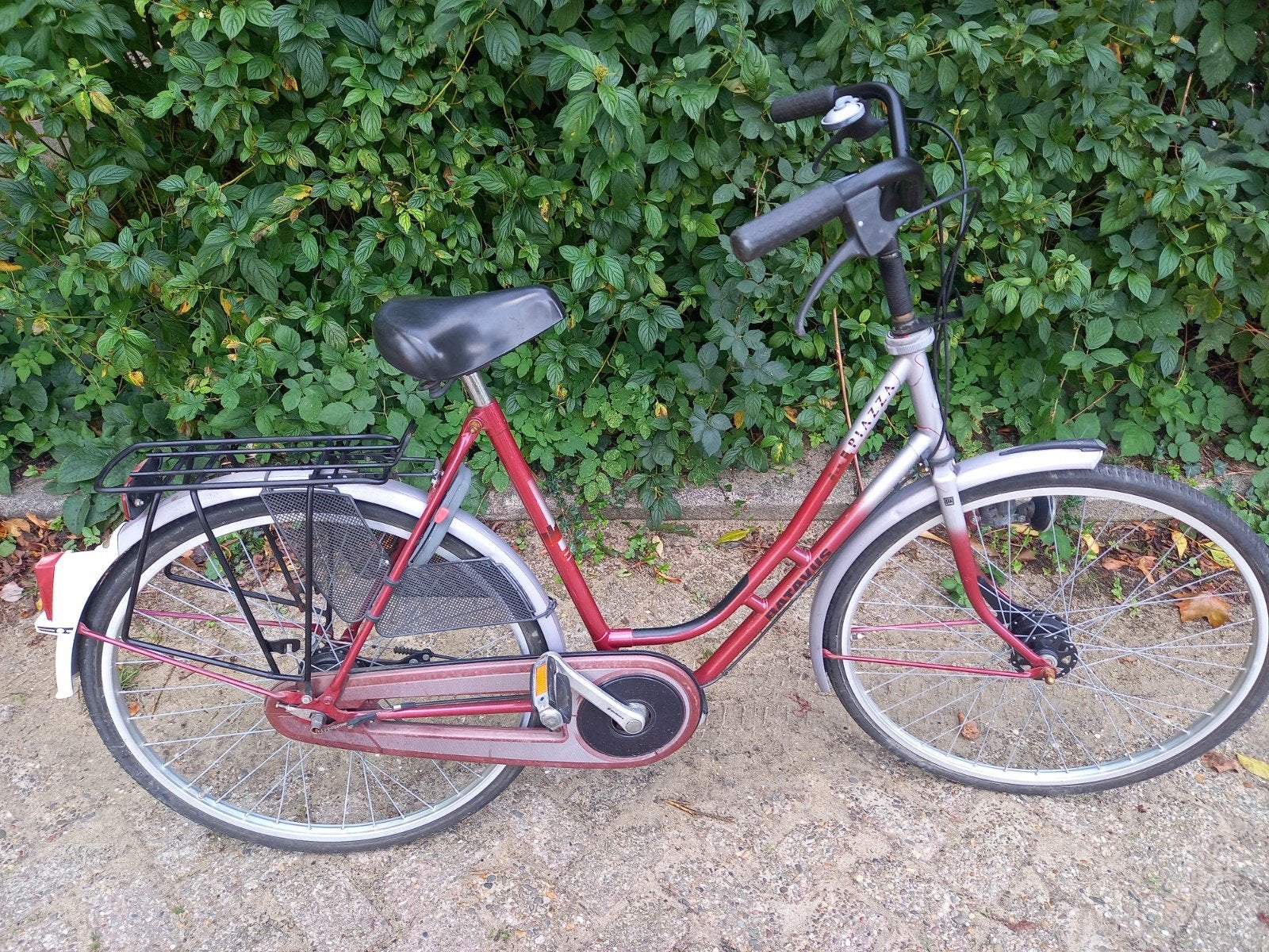 set van 2 damesfietsen bieden p/stuk, Ophalen, Gebruikt, Batavus, Versnellingen