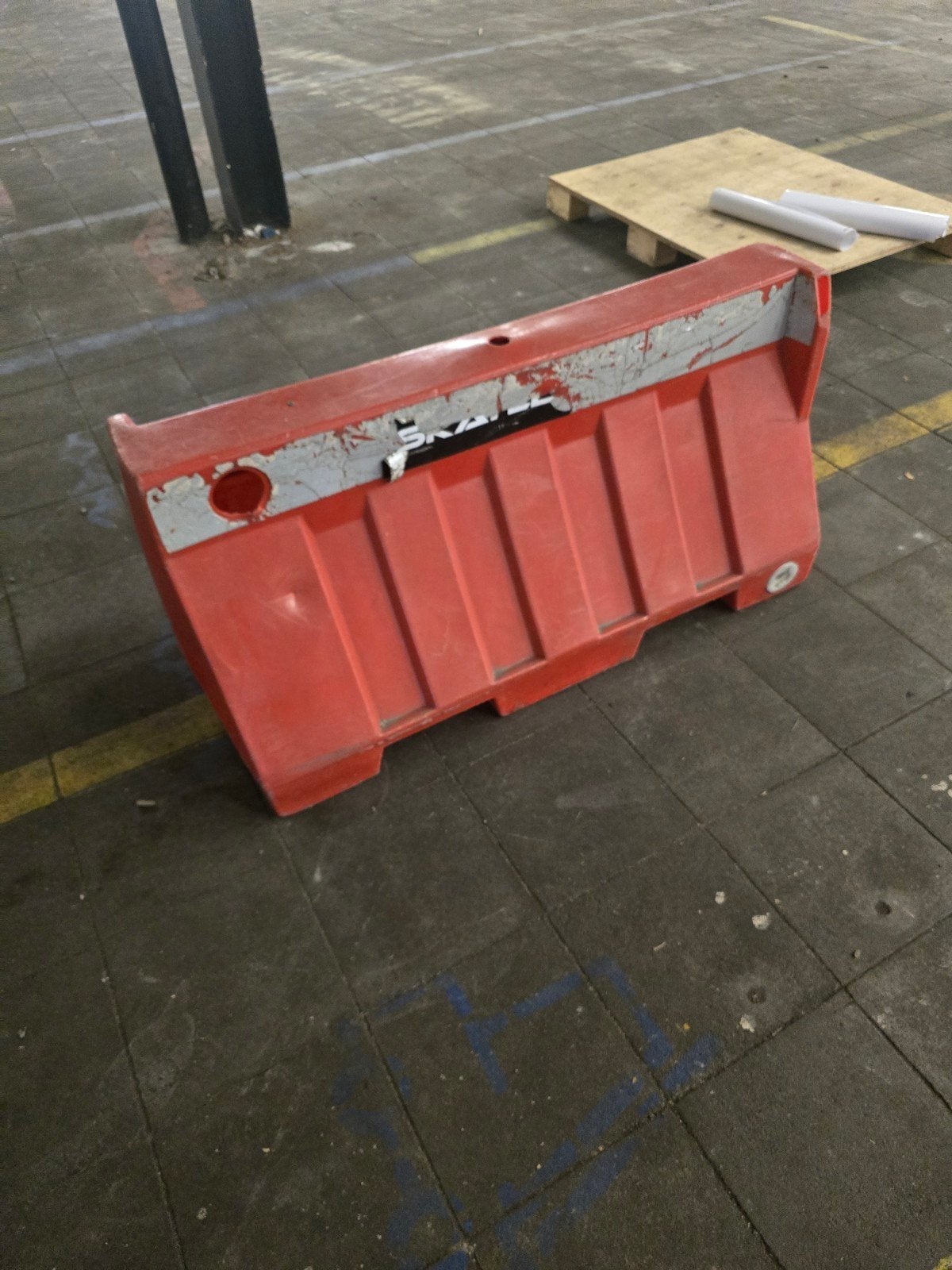 Rode kunststof afzetbak SKAAL 9 stuks, Ophalen of Verzenden, Gebruikt