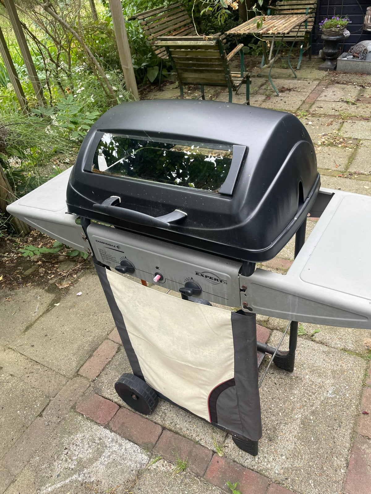 Campingaz Expert 2 gasbarbecue met lavastenen, Ophalen, Gebruikt