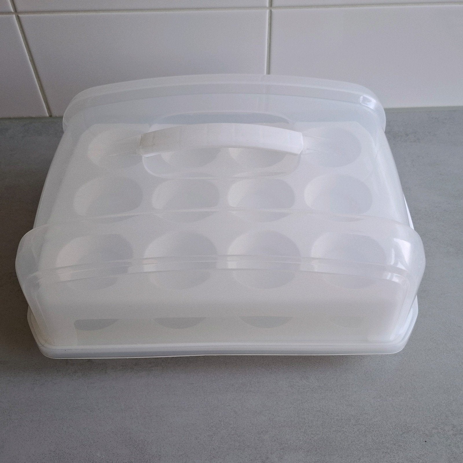 Muffins bewaar bak voor 24 Muffins of cupcakes, Ophalen of Verzenden, Nieuw, Wit