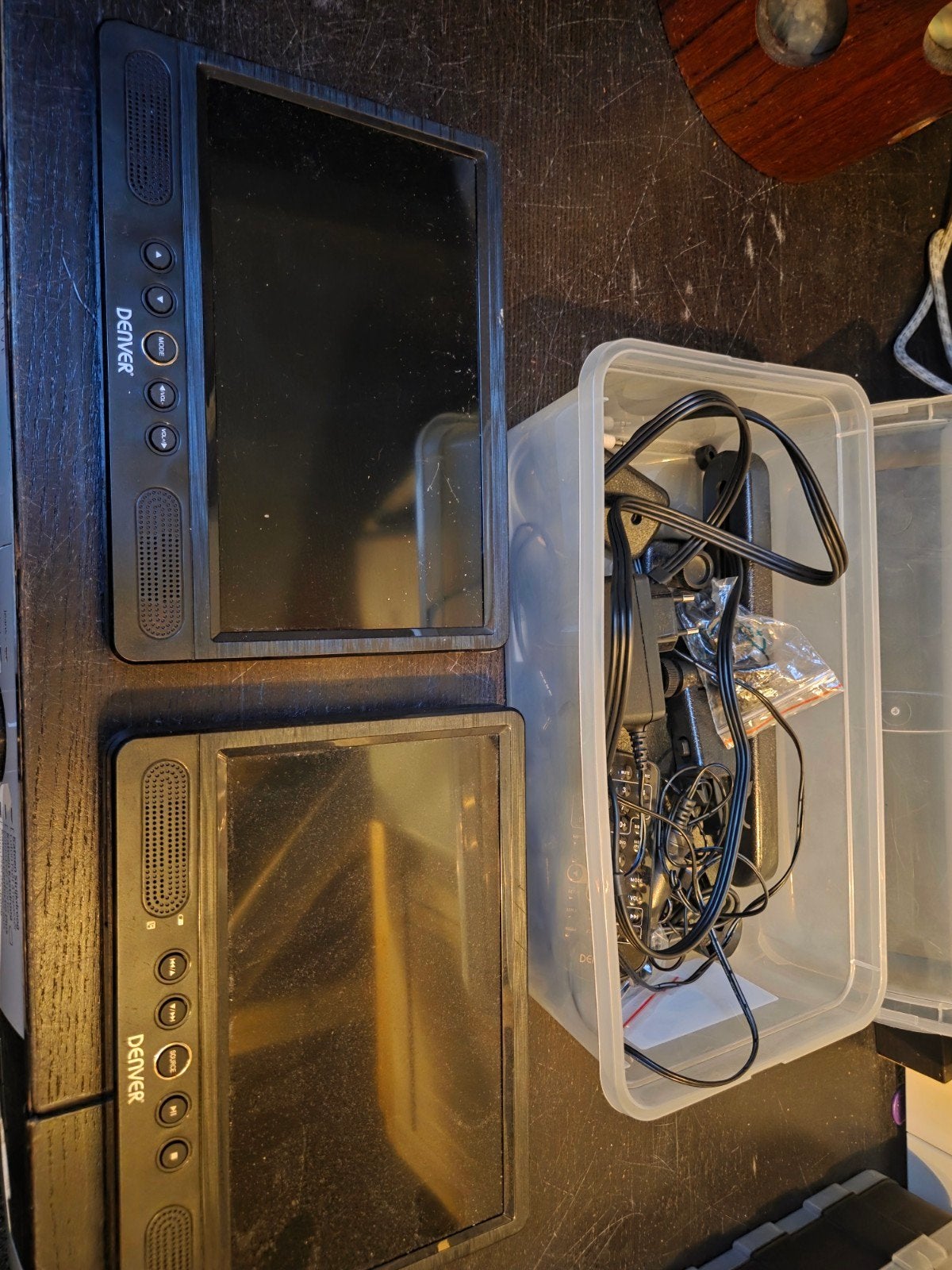 Auto dvd speler met 2 schermen., Gebruikt, Draagbaar, Ophalen of Verzenden, Overige merken